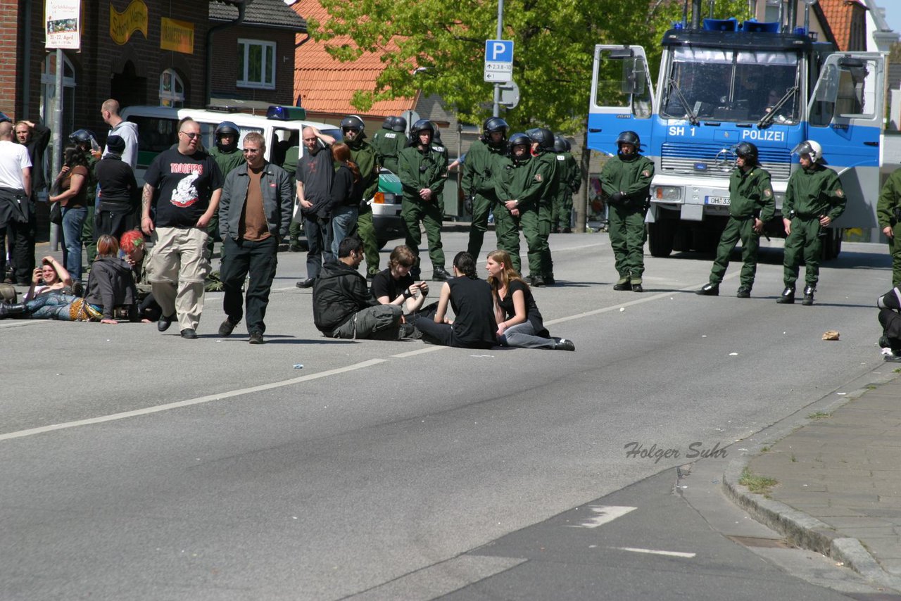 Bild 64 - NPD in Bramstedt am 1.5.07